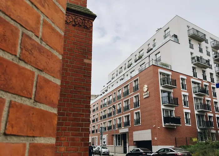 By The River * שצ'צ'ין